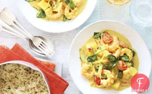 Gambas y curry de coco con arroz de comino