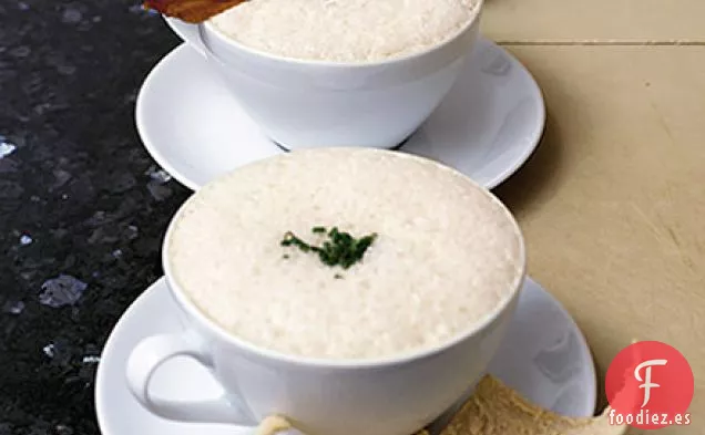 Capuchino de frijoles blancos