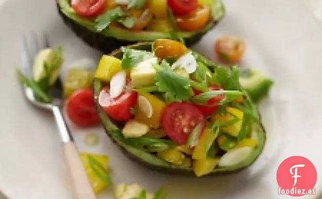 Aguacate Con Pimiento Y Tomates