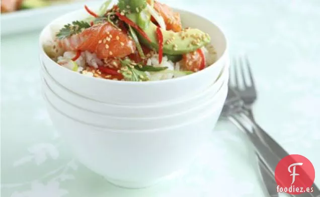 Arroz japonés de salmón y aguacate