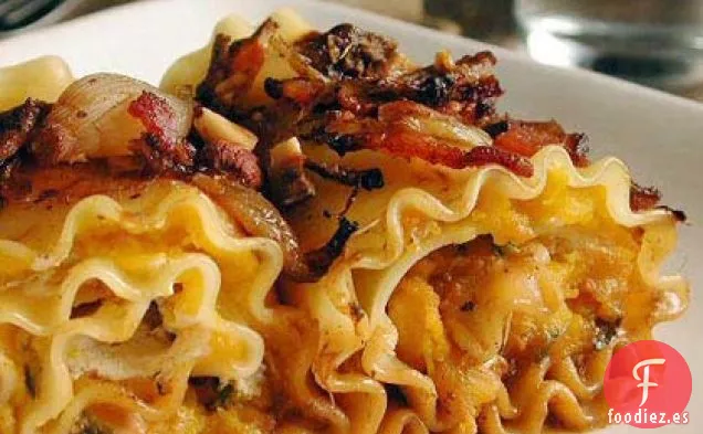 Canelones Rellenos de Calabaza con Salsa de Chalota Asada y Avellanas