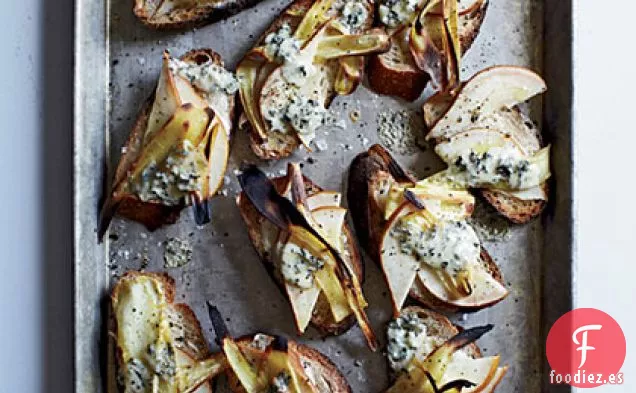 Tartines de Pera, Chirivía y Fourme d'Ambert