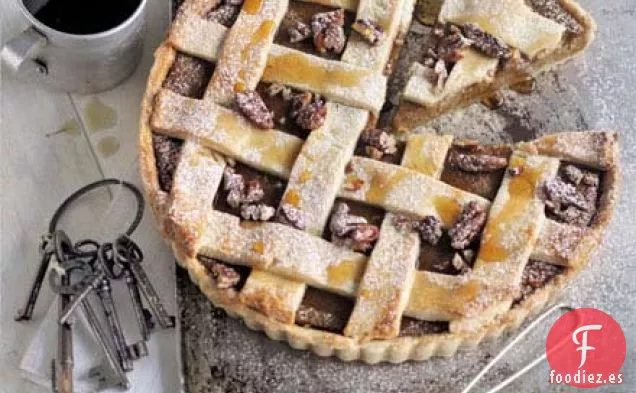 Pastel de celosía de nuez moscada, arce y nuez pecana