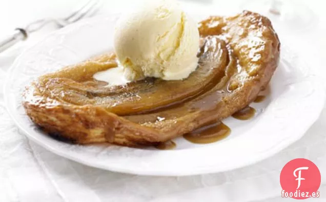 Tatins de plátano con caramelo salado con helado de crema fresca