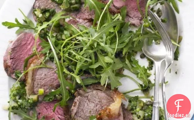 Solomillo de ternera asado con salsa verde
