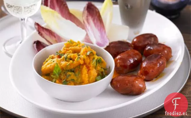 Salsa de batata con chorizo y salsas de achicoria