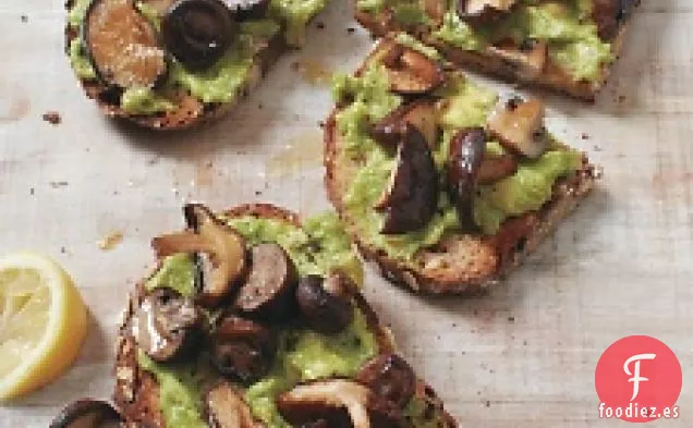 Tartines De Champiñones Asados Con Aguacate