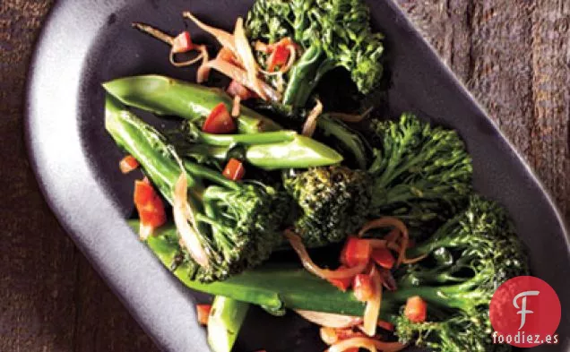 Broccolini Salteado con Tomates