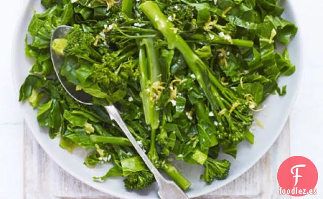 Verduras de primavera con aderezo de limón