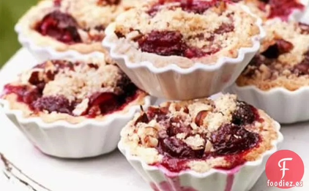 Pasteles de crumble de cereza