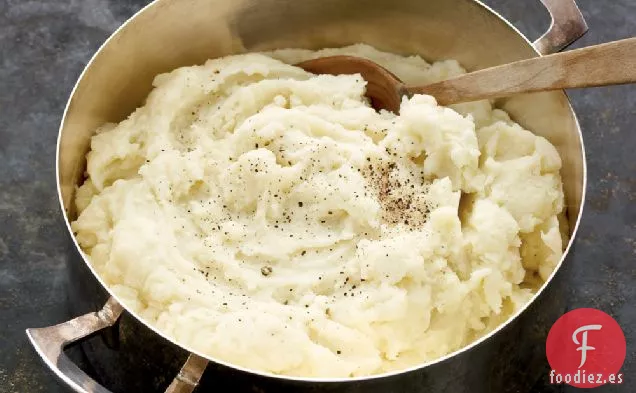 Puré de Patatas con Suero de Mantequilla y Parmesano
