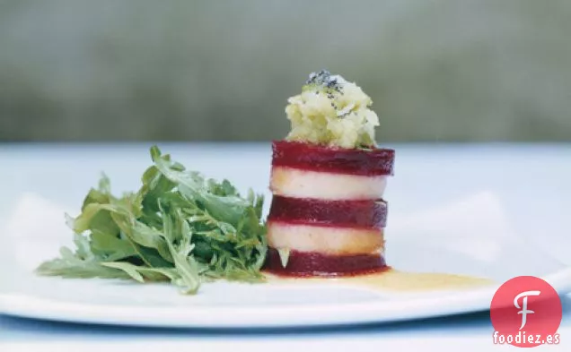 Napoleones de Remolacha y Pera con Vinagreta de Jugo de Jengibre