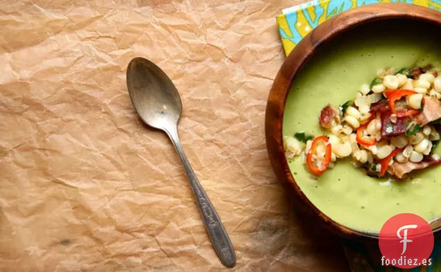 Sopa Fría De Aguacate Con Maíz Dulce Y Tocino