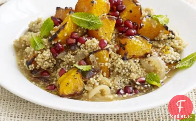 Estofado de quinua con calabaza, ciruelas pasas y granada