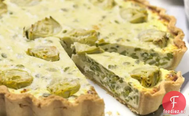 Tarta de alcachofa y habas con pesto de berros