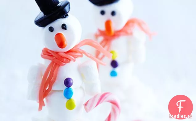 Muñecos de nieve de malvavisco alegres