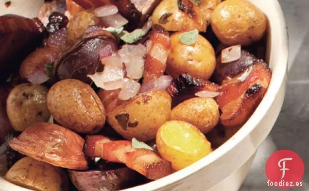 Patatas Asadas con Tocino, Cebolla y Salvia