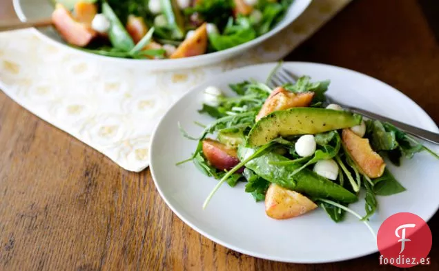 Ensalada De Durazno Y Aguacate A La Parrilla
