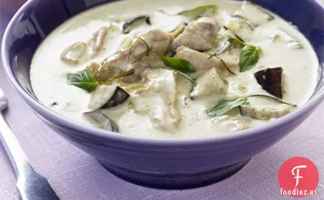 Curry de pollo verde tailandés