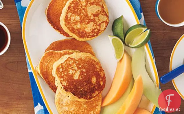 Tortitas de Leche de Coco con Jarabe de Arce y Lima