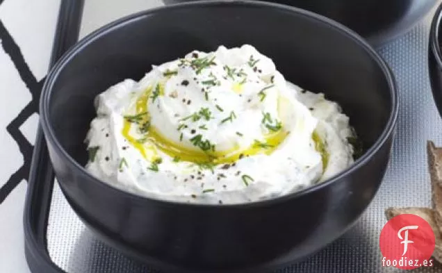 Salsa espesa de yogur y hierbas