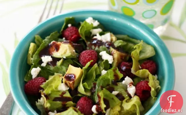 Ensalada De aguacate Y Frambuesa Con Vinagreta De Frambuesa