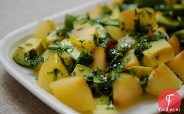 Ensalada de Verano de Aguacate y Ciruela