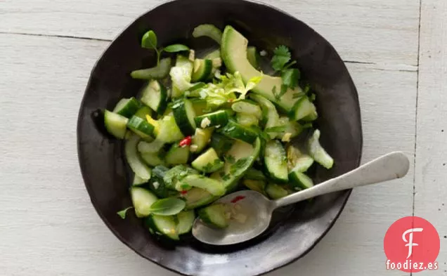 Ensalada De Pepino Y Aguacate