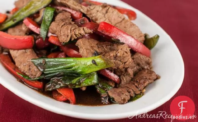 Carne De Res Y Pimiento Con Salsa De Frijoles Negros