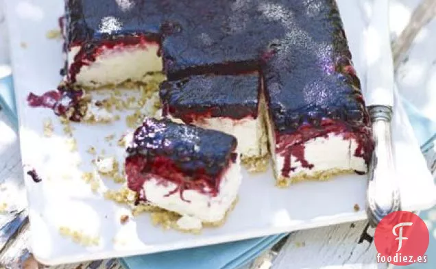 Tarta de queso helada de arándanos y lima