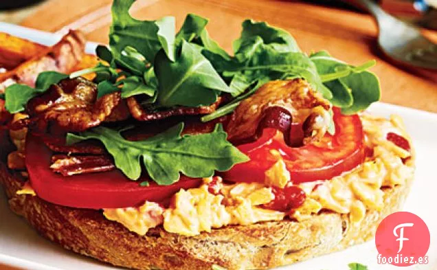 BLTs de Queso Pimiento de Cara Abierta