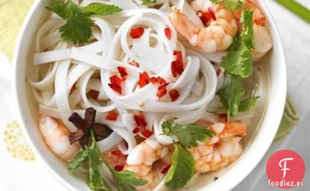Sopa rápida de fideos con gambas