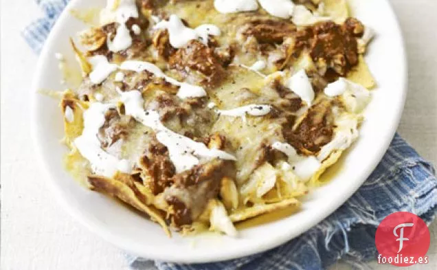 Chilaquiles en salsa de chile mulato