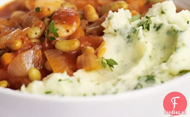 Estofado Somerset con queso cheddar y puré de perejil