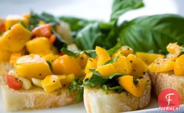 Bruschetta de Mango de Pimiento Amarillo, sin tomate