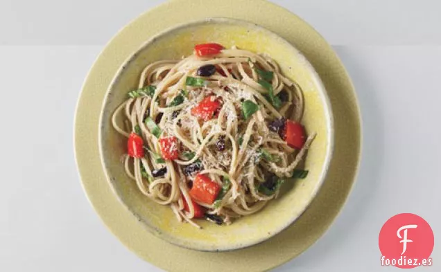 Linguini Con Pimientos Rojos Y Aceitunas Kalamata