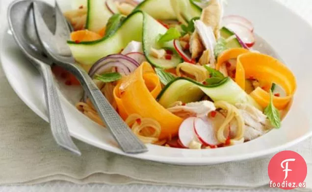 Ensalada de pollo vietnamita