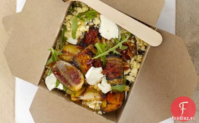 Ensalada de verduras Harissa, queso de cabra y cuscús