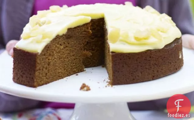 Pastel de jengibre con glaseado de caramelo