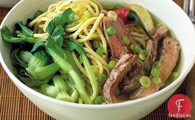 Fideos de carne de chile