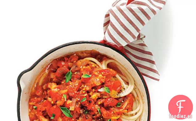 Salsa de Tomate de Jardín sobre Pasta