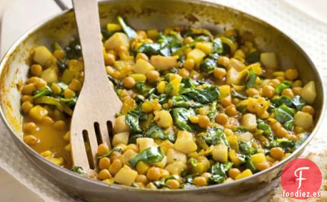 Fritura de garbanzos y papas con especias
