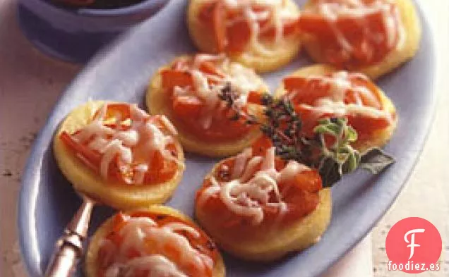 Polenta Crostini de Pimiento Rojo