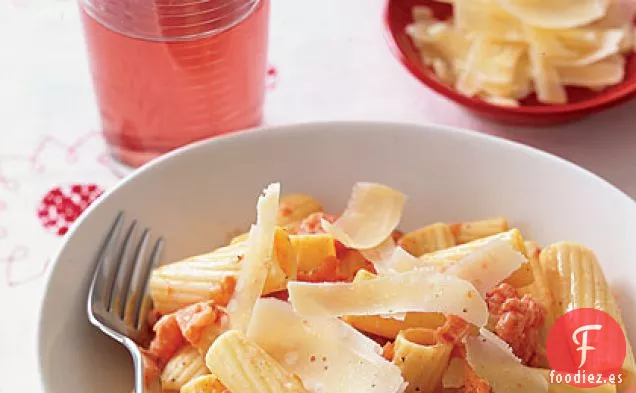 Rigatoni con Tomates Asados y Crema