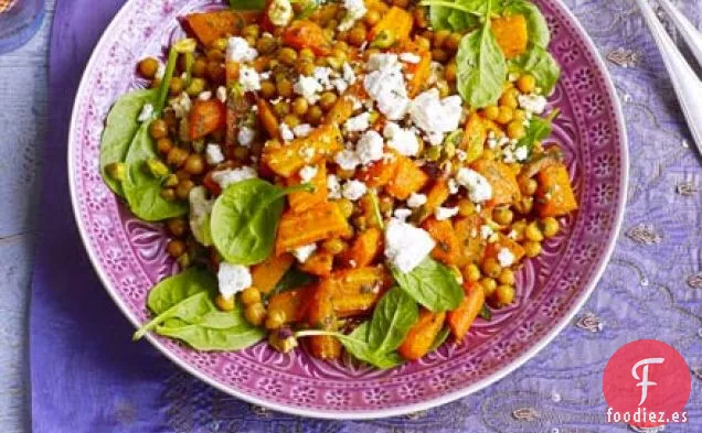 Ensalada de zanahoria mentolada, pistacho y queso feta