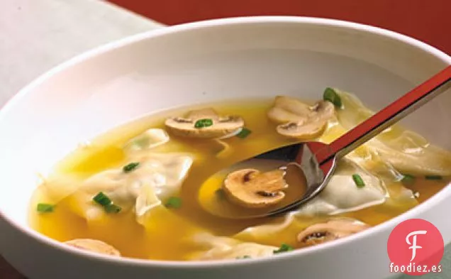 Sopa de Bola de Masa de Pollo China