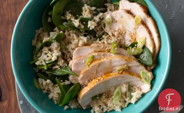 Tazón De Arroz Integral Con Pavo