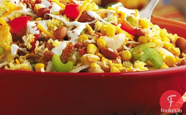 Ensalada de Pan de Maíz con los Pulgares hacia Arriba