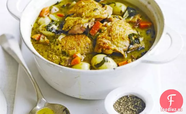 Una olla de pollo en primavera