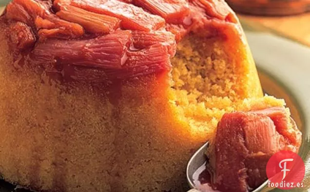 Budín de ruibarbo al vapor